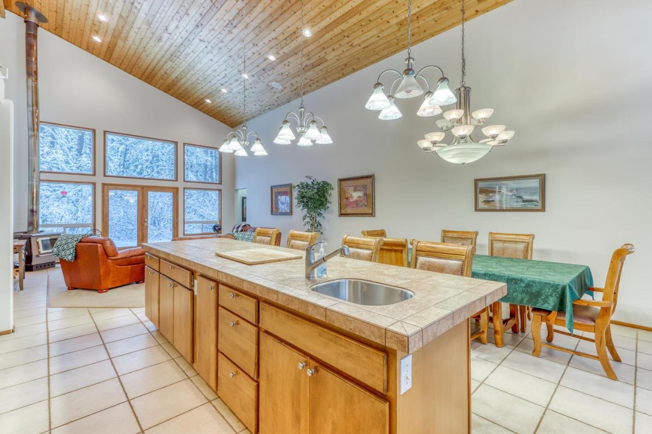 Elk Tracks Lodge Pine Glen 외부 사진